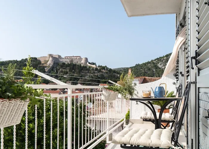 Yukka Comfor Center Hvar With Parking Apartment